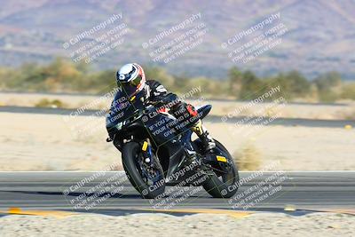 media/Jan-13-2024-SoCal Trackdays (Sat) [[9c032fe5aa]]/Turn 14 (10am)/